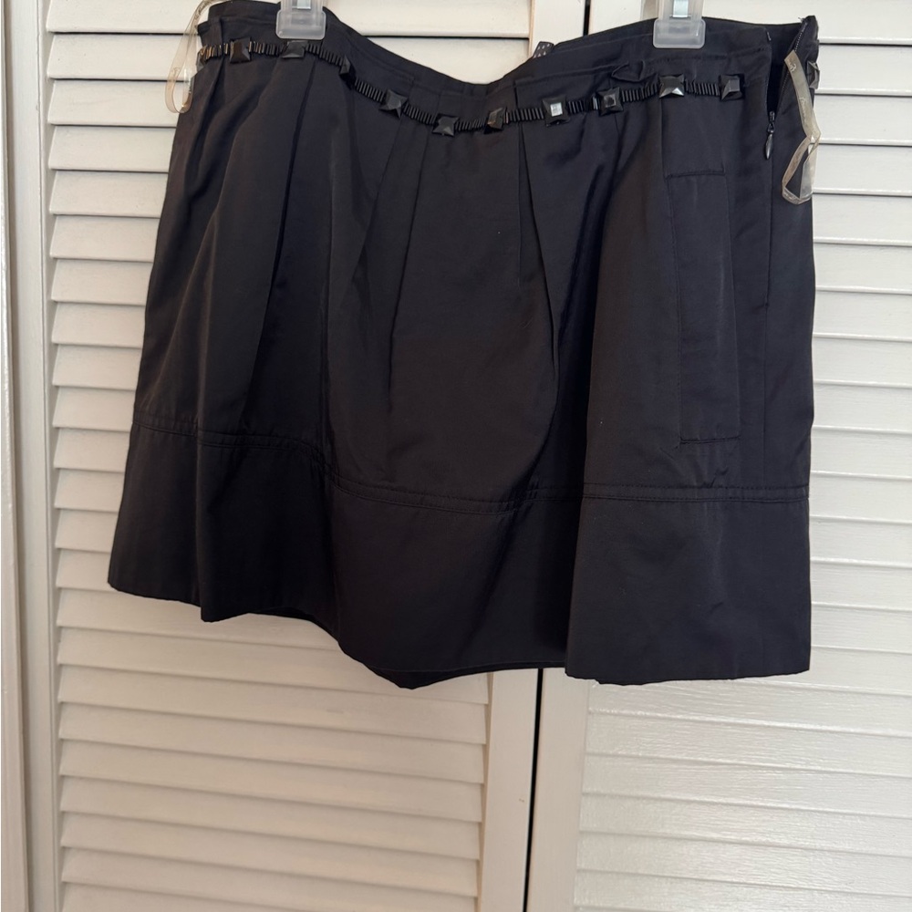 Forever 21 Black Pleated Skirt
